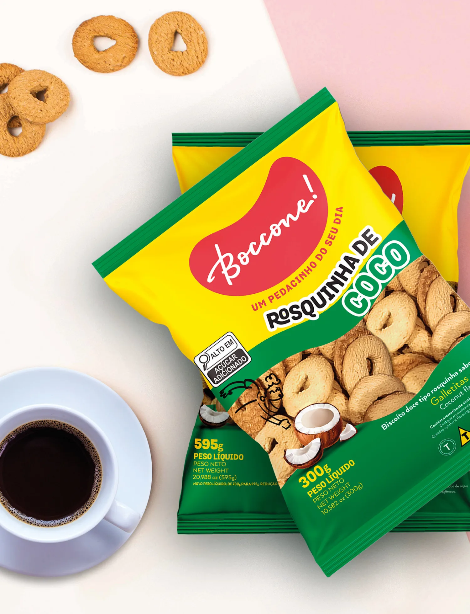Hora do café: Rosquinha de Coco e uma xícara quente.